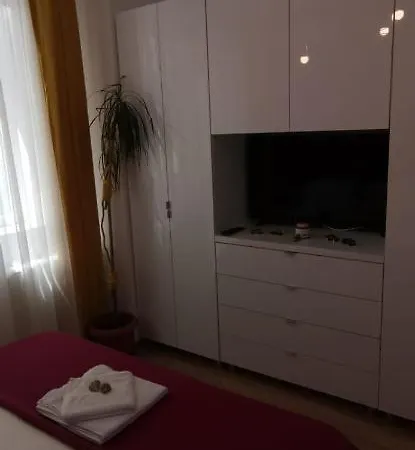 Apartament Magenta