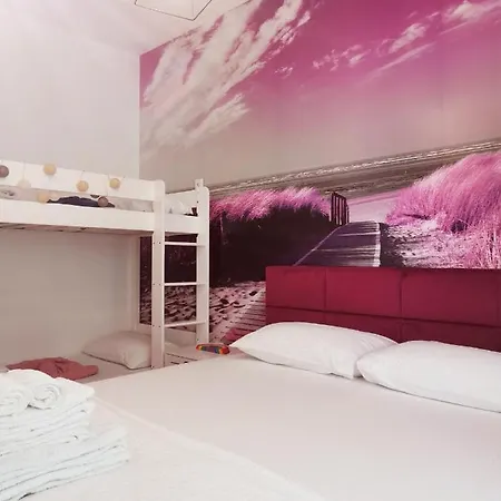 Apartament Magenta Mamaia
